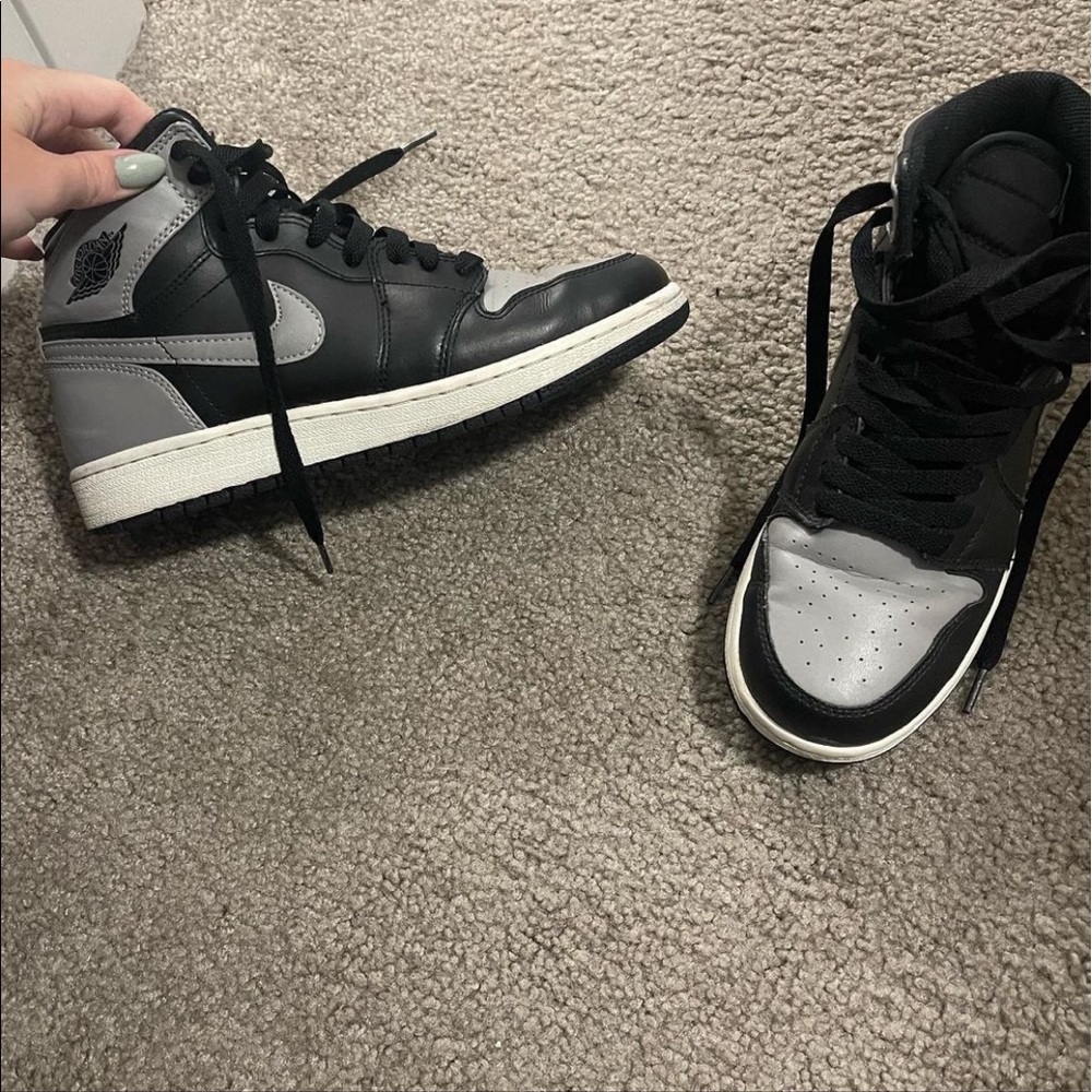 Nike shadows